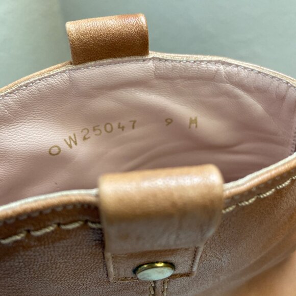 Stuart Weitzman Tan Block Heel Ankle Boot Studded Toe Left 9 Right Size 9.5 - Picture 6 of 9